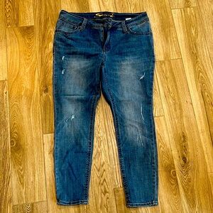 Womens jeans size 16W